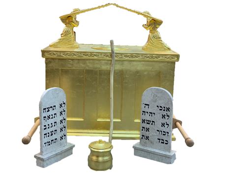 The Ark Of The Covenant Life Size According To The Bible The Book Of