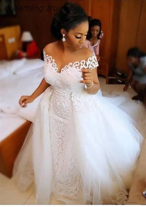 Romantic African Plus Size White Lace Mermaid Wedding Dress With