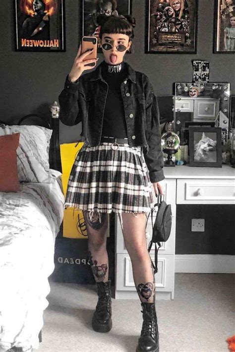 How To Style Grunge Aesthetic Outfits Everything You Need To Know Vlr