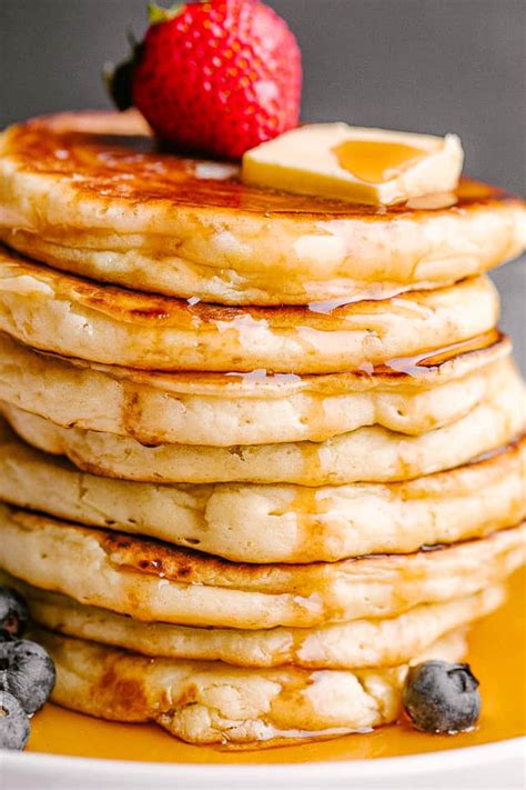 Perfectly Fluffy Pancakes Easy Weeknight Recipes