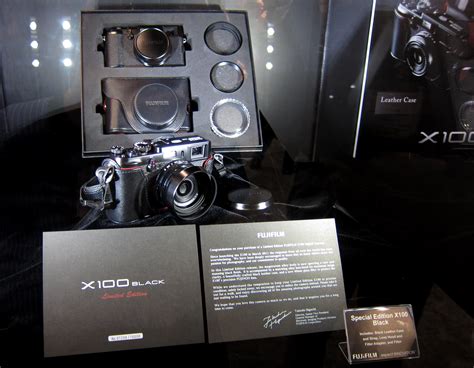 Fujifilm X100 Black Limited Edition