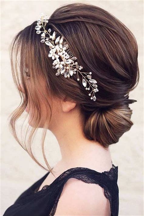 Gorgeous And Stunning Wedding Updo Hairstyles For Long Hair Women