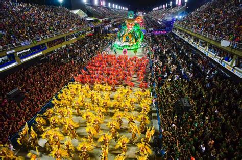 Rio Karnival 2022 Billett Til Sambaparaden Med Transport Getyourguide