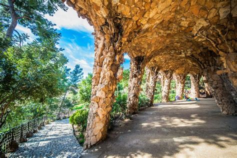 Barcelone Gaudi Parc - Gaudi Park Guell Barcelona - Fairyland of Gaudi ...
