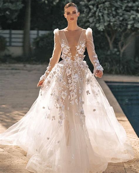 Spring Wedding Dresses 7 Popular Trends For 2023 Wedding Dresses