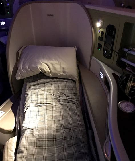 Flight Review Eva Air 777 Business Class Taipei To Vancouver Pointswise