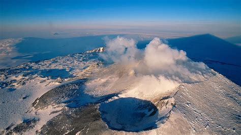 Massive Volcanoes Hidden Under The Ice Sheet In Antarctic Cgtn