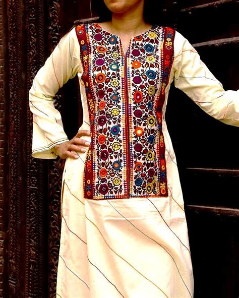 Stylish Sindhi Embroidery Dresses Designs Top Pakistan