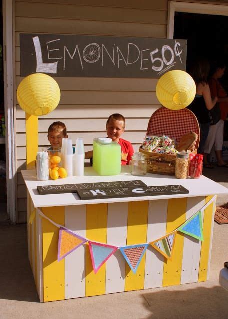 23 joyful diy lemonade stands to build happily homesthetics diy lemonade stand diy summer
