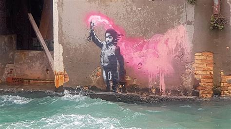 Banksy A Ferrara Fascino Di Un Artista Misterioso E Profondo