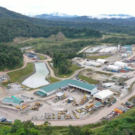 A un año de la minería a gran escala Ecuador prevé un mayor crecimiento