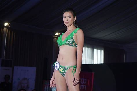 WATCH Miss World Philippines Candidate Michelle Dee On Mom Melanie