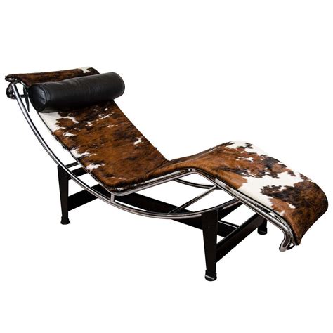 While the corbusier lounge chair was originally designed in 1928, it wasn't until 1965 that this chair actually became popular. A Mid Century Le Corbusier LC4 Lounge Chair in Cowhide ...