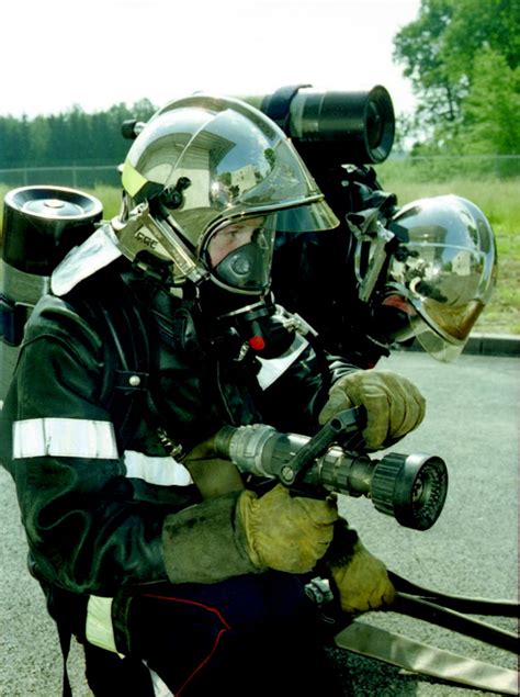 Pompiers Volontaires Les Idées De La Cour Des Comptes Menacent Le