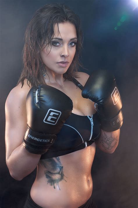 Girls With Gloves Sporter