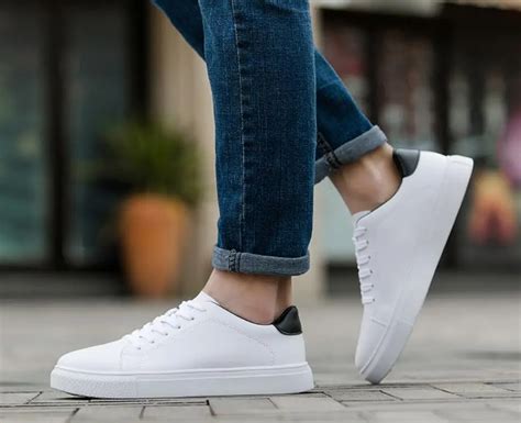 Buy New Style White Shoes Men Breathable Leisure Shoes