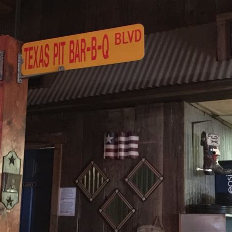 Texas Pit Bbq Menu Reviews And Photos 324 S Saginaw Blvd Saginaw
