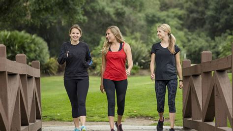 Deporte El Mejor Momento Del D A Para Salir A Caminar Todo Son Ventajas