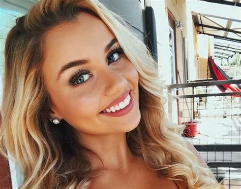 30 Sexy Girls With Beautiful Smiles Barnorama