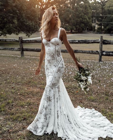 Wedding Dresses Country Chic Perfect For A Rustic Wedding Fashionblog