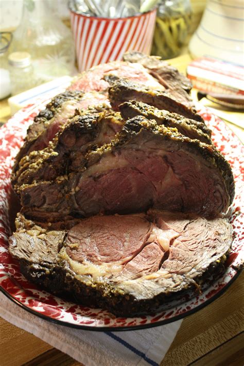 Looking for recommendations for side dishes to go with it. Roasted Prime Rib via: pioneerwoman.com | Food, Food matters