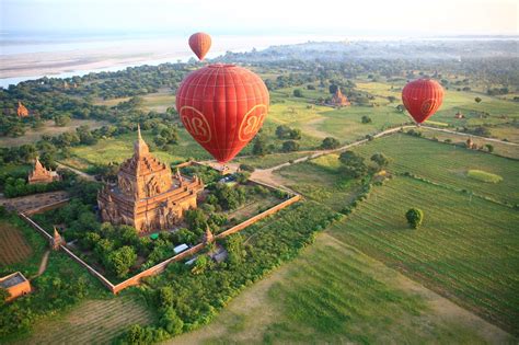 ENJOY THE BEAUTIFUL WORLD @ AM-PM: Bagan City in Myanmar