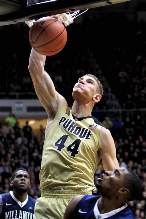 Purdue's Isaac Haas formally declares for NBA Draft, won't hire agent 