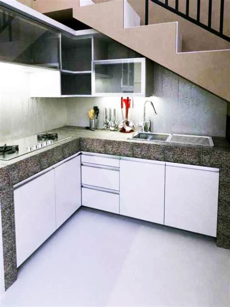 tren gaya  desain dapur minimalis bawah tangga gambar minimalis