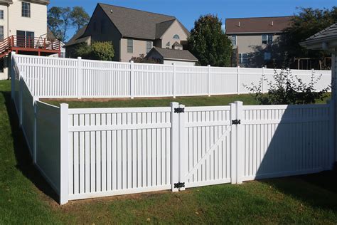 We build and install fences of all types and styles, including wood, vinyl, chain link and ornamental. Vinyl Fence Styles & Colors | How to Find the Right Vinyl ...
