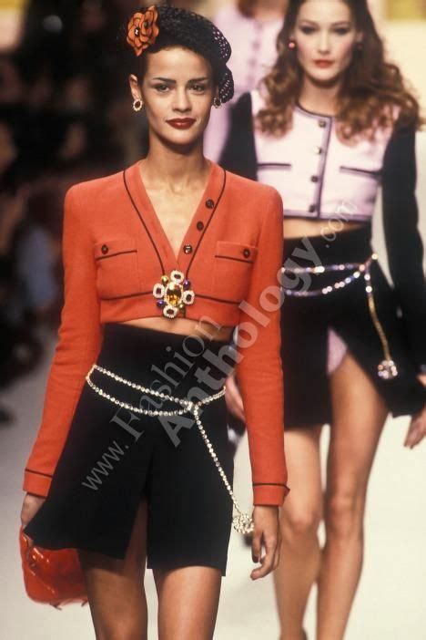 Chanel Fashion Show 90s Retro Fashion Vintage Chic Fashion Fashion