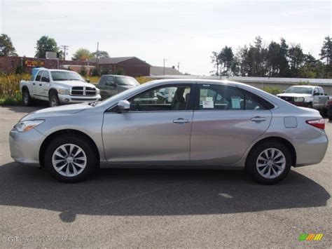 Celestial Silver Metallic 2016 Toyota Camry Le Exterior Photo