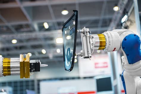 Is A Collaborative Robot Right For Your Application Manufacturing