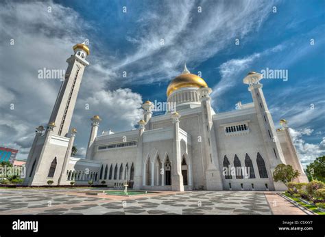 The Sultan Omar Ali Saifuddin Mosque In Bandar Seri Begawan Brunei