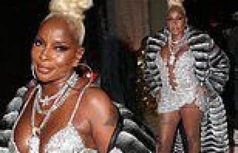 Mary J Blige Stuns In A Plunging Rhinestone Minidress At Her Star