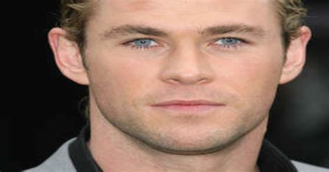 Chris Hemsworths Confidence Knocked By Kristen Stewart Punch Daily Star