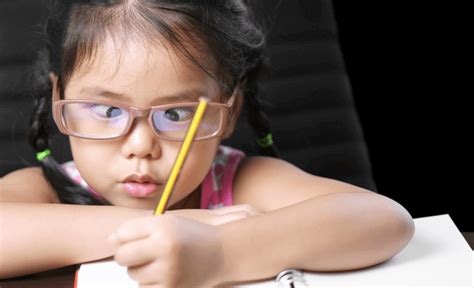 Know The Signs Of Child Eye Problems Vision Problems A School Nurse