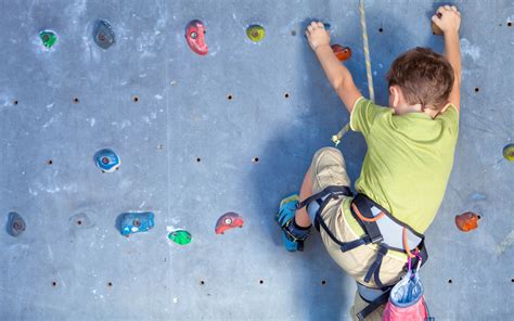 Top five places to try wall climbing in Dubai - MyBayut