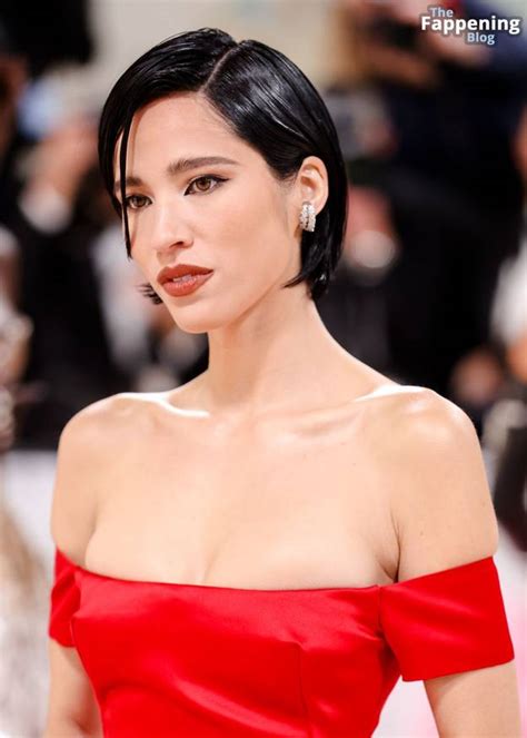 Kelsey Asbille Chow Cleavage Photos Fappenism