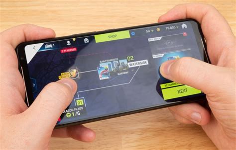 Universal Shoulder Buttons Improve Your Phone Gaming Experience