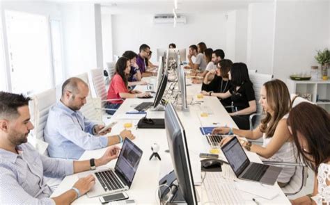Pull out all the stops v fig. © diccionario linguee, 2020. Empleados satisfechos o comprometidos, ¿qué es más ...