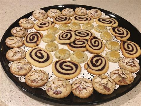 Chocolate chip cookies turn into christmas chocolate chip cookies when you add some cranberries and walnuts. 21 Best Ideas Different Types Of Christmas Cookies - Most Popular Ideas of All Time