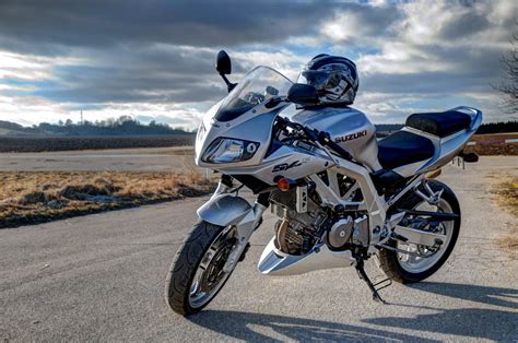Find great deals on ebay for suzuki 650 sv gladius. 2014 Suzuki SV 650 S - Moto.ZombDrive.COM