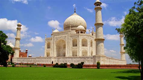 Most Beautiful Wonders Of The World The Taj Mahal