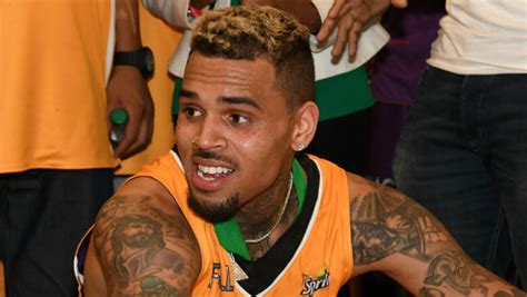 While chris brown continues to promote his f.a.m.e. Chris Brown Doubles Down On His Offensive Lyrics About ...