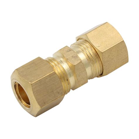 Be sure the small plastic tab lines up with the small metal cutout at the nine o'clock position in the faucet pipe. ? On new Delta kitchen faucet with plastic supply lines