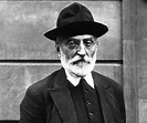 Miguel De Unamuno Biography - Childhood, Life Achievements & Timeline