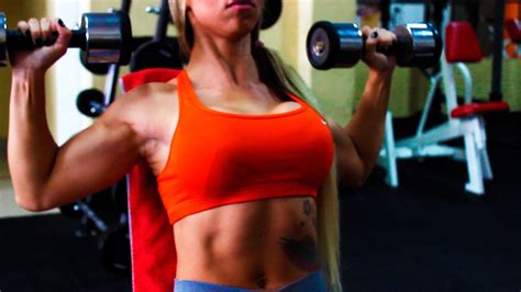 Treino De Musculação Feminino De Membros Superiores Treinos De Musculação Musculação Feminina