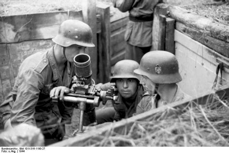 Photo 8 Cm Grw 34 Mortar And Crew Italy 1944 World War Ii Database