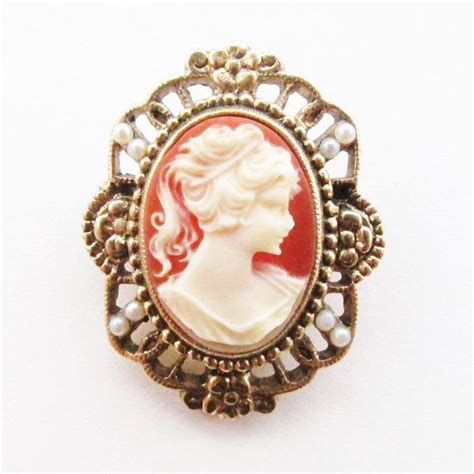 Plastic Cameo Brooch Classic Vintage Small Cameo Style Pin Pink And
