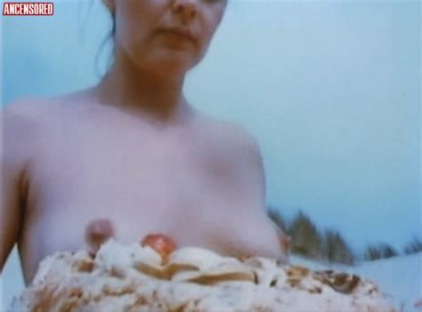 Sylvia Bourdon Nude Pics Page 1